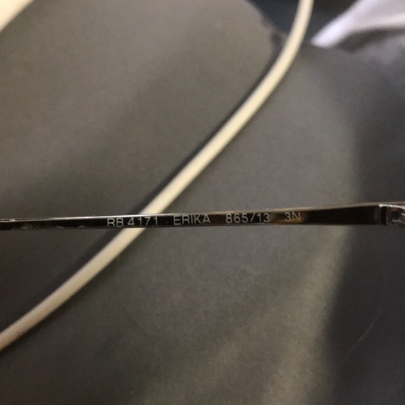 Ray Bans - Picture 6 of 6